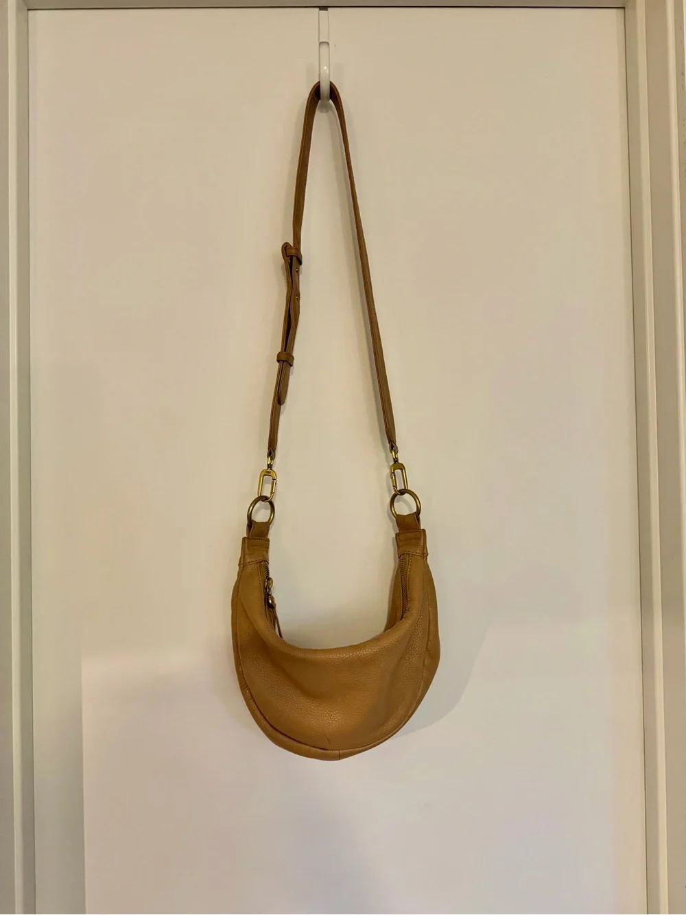 ORIG $175 HOBO Tan Leather Crescent Sling Shoulder Bag